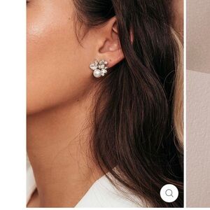 Olive + Piper Faux Crystal and Pearl Stud Earrings NWT